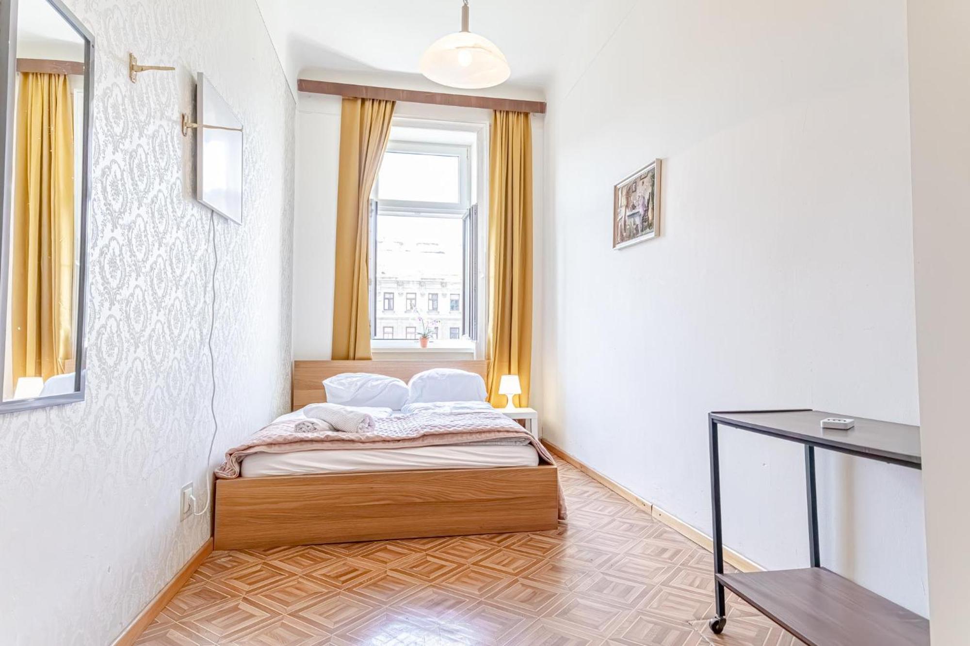 Apartment Vintage 1br With Shared Garden - U6 Metro & Danube *